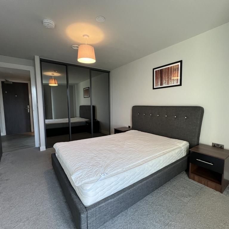 2 bedroom flat to rent - Photo 1