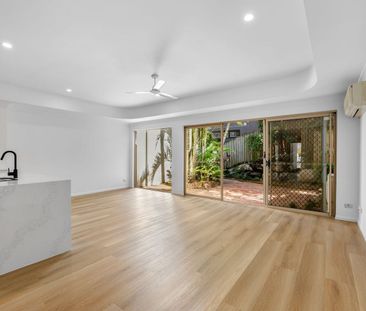 Massive Renovated Townhouse in Auchenflower - Photo 6