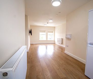 Apt 8, Pavilion House - Photo 4