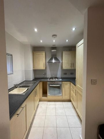 2 bedroom apartment to rent - Photo 3