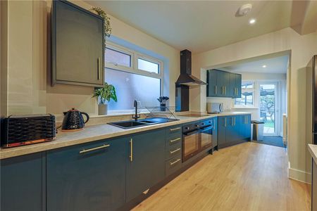 Beckingham Road, Guildford, Surrey, GU2 8BT - Photo 3