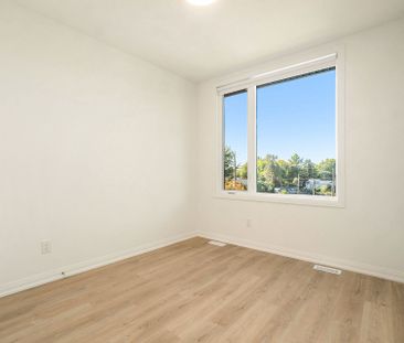 For Lease - 251 Castor Street Unit# 8, Russell, Ontario - Photo 5