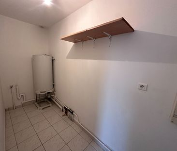 Location Appartement 2 pièces 64m² - Photo 5