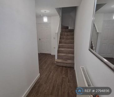 4 bedroom terraced house to rent - Photo 4