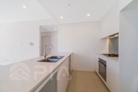 Spacious 2 bedroom apartment for lease**Entry from Block C via Belmore st** - Photo 3