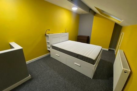 Edinburgh Place - Photo 2