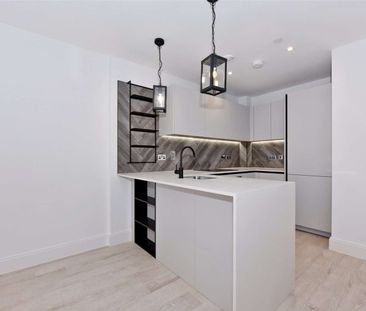 A modern and unfurnished two bedroom apartment in the Horlicks Quar... - Photo 1