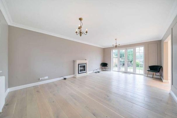 Burwood Park Road, Walton On Thames, Surrey, KT12 - Photo 1