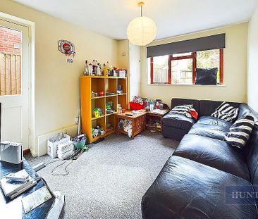 5 bedroom terraced house to rent - Photo 2