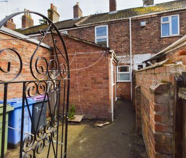 2 bedroom terraced house to rent - Photo 6