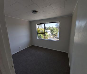 7 Unit 2 Albertson Place, Manurewa - Photo 5