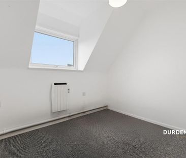 3 bedroom apartment to rent - Photo 6