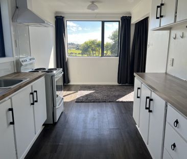 Country lifestyle in Enniskillen Street - Photo 6