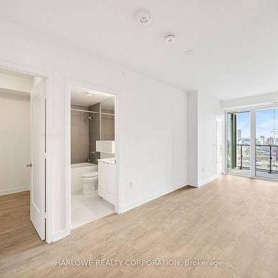 1+1 Bedroom, 2 Bathroom - Time and Space Condos - Photo 3