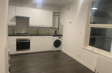 217A Streatham Road - Photo 5