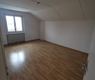 2.5-Zimmer-Dachwohnung in Lengnau zu vermieten - Photo 6