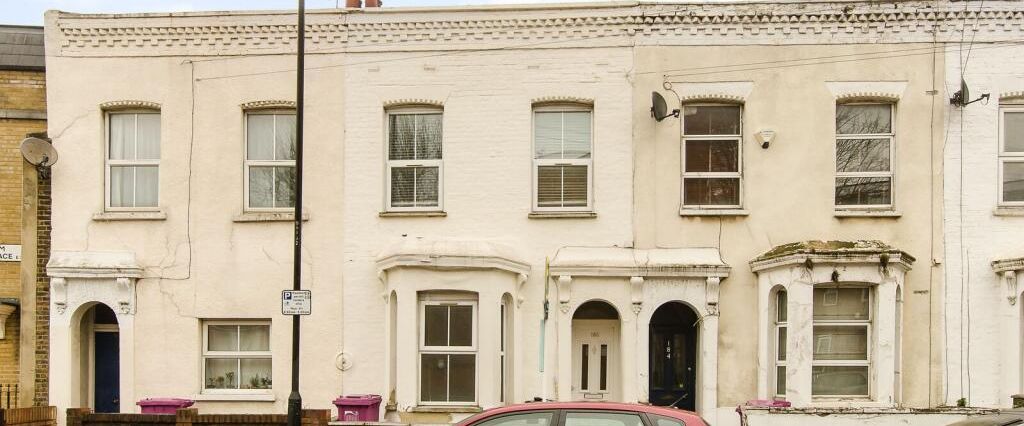 5 bedroom terraced house to rent - Photo 1
