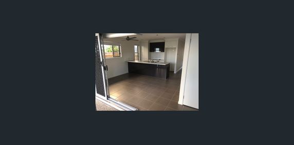 Easy-Care Living in the Heart of Caloundra West - Photo 2