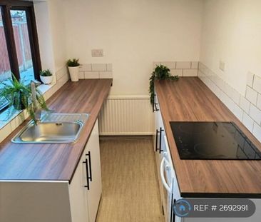 3 bedroom terraced house to rent - Photo 6