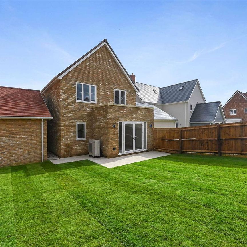 A newly built three-bedroom eco home - Photo 1