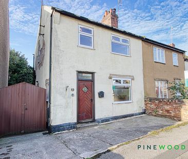 3 BEDROOM House - Semi-Detached - Photo 2