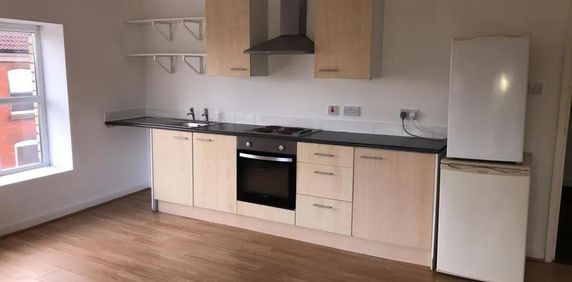 1 bedroom flat to rent - Photo 2