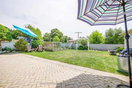 For Lease - 65 Whitburn Crescent, Toronto, Ontario - Photo 4