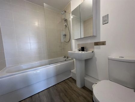 Chapman Drive, Foleshill, Coventry - Photo 4