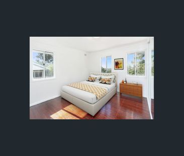 SUPERB LOCATION! - Photo 2