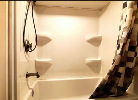 For Lease - 19 Hall Crescent Unit# BSMT, Brampton, Ontario - Photo 2