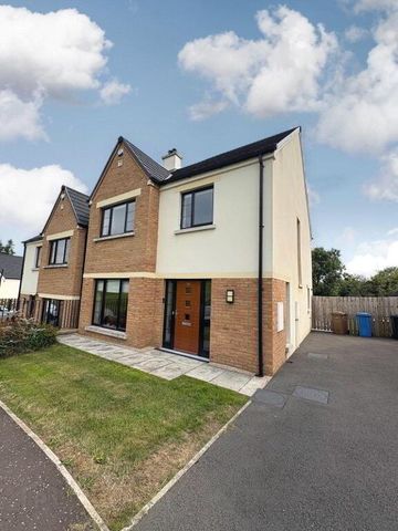 35 Hillcrest Green, Bessbrook, Newry, BT35 - Photo 5