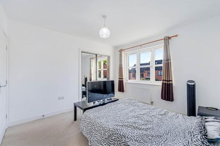 2 bedroom semi-detached house to rent - Photo 4