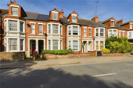 1 bedroom in a house share to rent - Photo 4