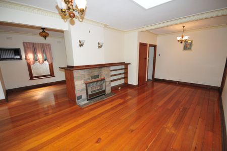 Unique, Spacious and Wonderfully Serene - Photo 5