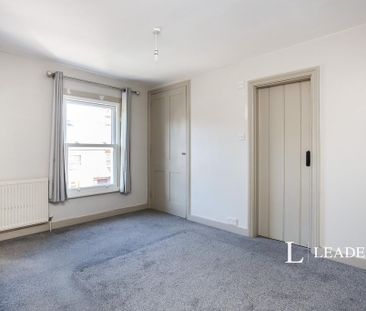 3 bedroom semi-detached house to rent - Photo 6