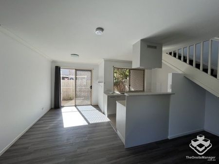 Modern Townhouse in Kippa-Ring - Photo 2