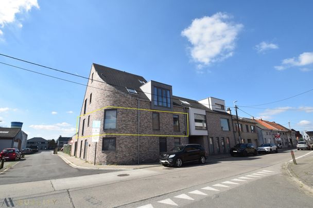 Modern 3 slpk.-appartement met groot terras, autostplts en lift. Vrij vnf 01/01/'26 - Foto 1