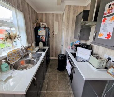 5 Whinfield Walk, Carrickfergus, BT38 8HL - Photo 4