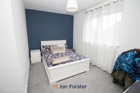 3 Bedroom House - Photo 4