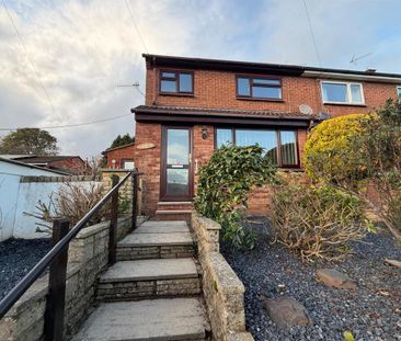 3 bedroom end of terrace house to rent - Photo 4