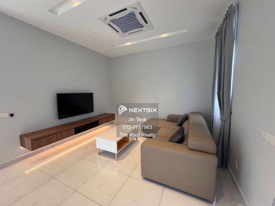 Eco Botanic The Chateau 2.5 storey terrace house - Photo 1