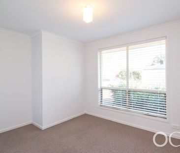 Spacious 3 bedroom home - Photo 3