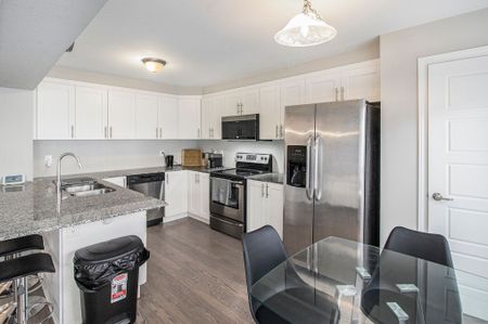 For Lease - 132 Conifer Creek Circle, Kanata, Ontario - Photo 3