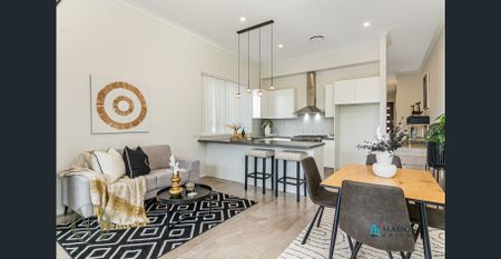 Contemporary 5 Bedroom Duplex, Quiet and Convenient Position - Photo 3