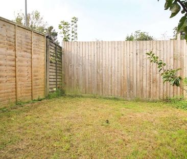 1 bedroom semi-detached house to rent - Photo 6