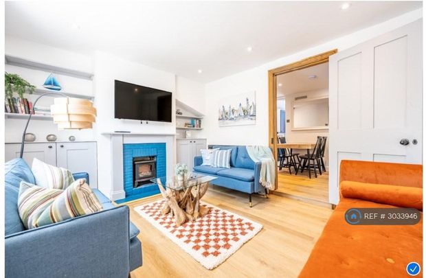 3 bedroom terraced house to rent - Photo 1