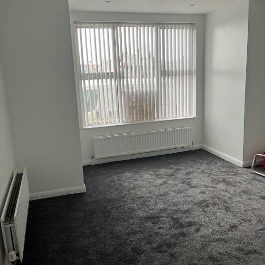 62 Eglinton Street, Portrush, BT56 8DY - Photo 1