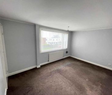 2 bedroom semi-detached house to rent - Photo 5