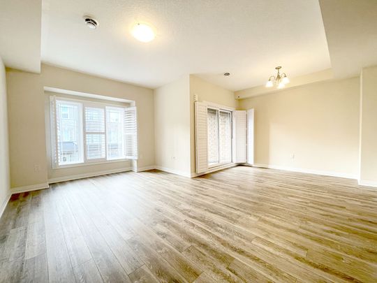 For Lease - 33 Laguna Village Crescent, Hamilton, Ontario - Photo 1