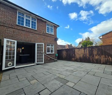 3 bedroom semi-detached house to rent - Photo 6
